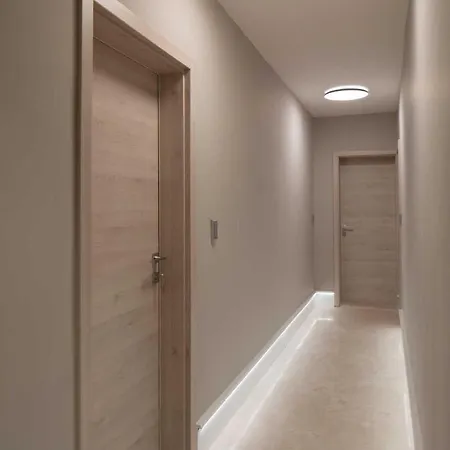 Solar Oda ve Kahvaltı 3*