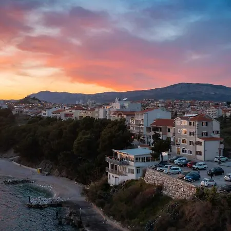 Oda ve Kahvaltı Solar 3*