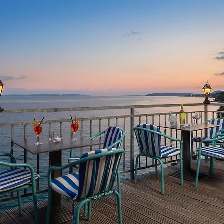 Solar Oda ve Kahvaltı 3*