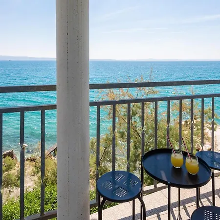 Oda ve Kahvaltı Solar