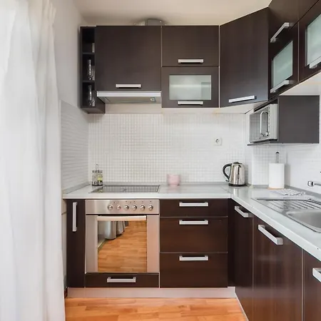 Oda ve Kahvaltı Solar