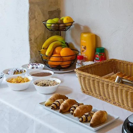 Solar Oda ve Kahvaltı