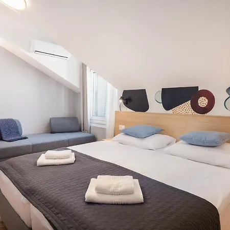 Solar Bed & Breakfast 3*