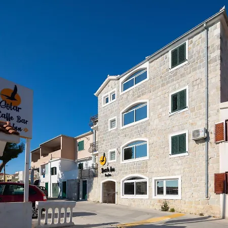 Solar Bed & Breakfast 3*