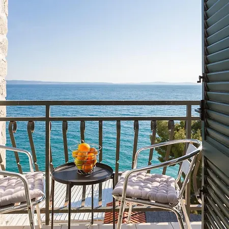 Solar לינה וארוחת בוקר 3*