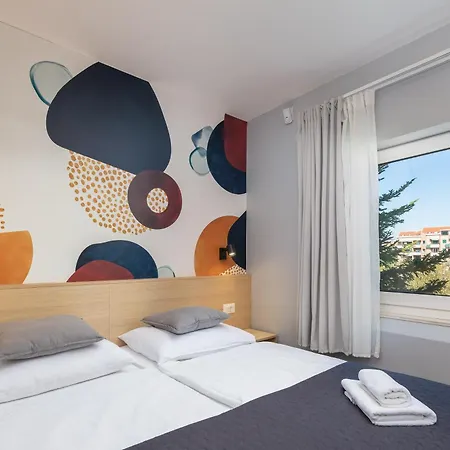 Solar Bed & Breakfast